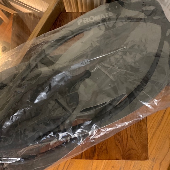 NWOT Flippers - Picture 4 of 4